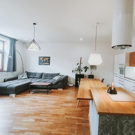 Priestranny Apartman V Centre Kosice Luaran gambar